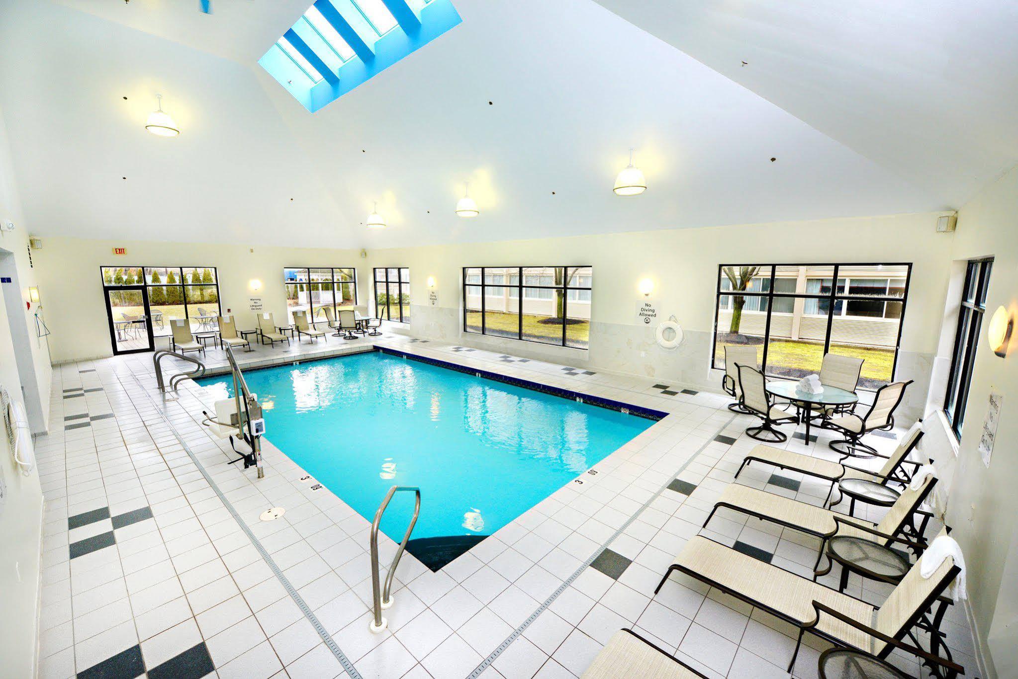 Holiday Inn & Suites Boston Peabody, An Ihg Hotel Ngoại thất bức ảnh