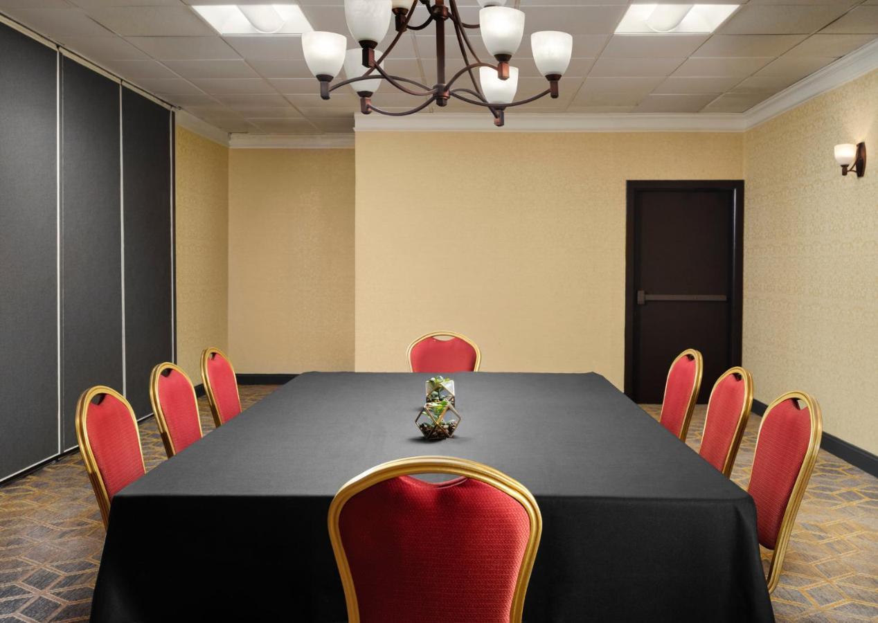Holiday Inn & Suites Boston Peabody, An Ihg Hotel Ngoại thất bức ảnh