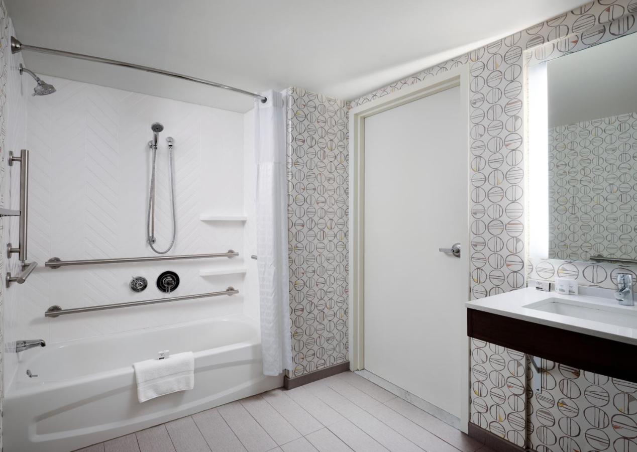 Holiday Inn & Suites Boston Peabody, An Ihg Hotel Ngoại thất bức ảnh