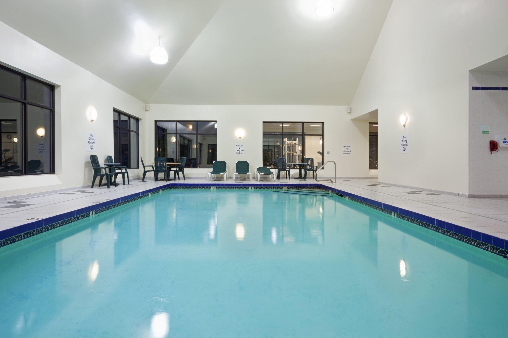 Holiday Inn & Suites Boston Peabody, An Ihg Hotel Ngoại thất bức ảnh