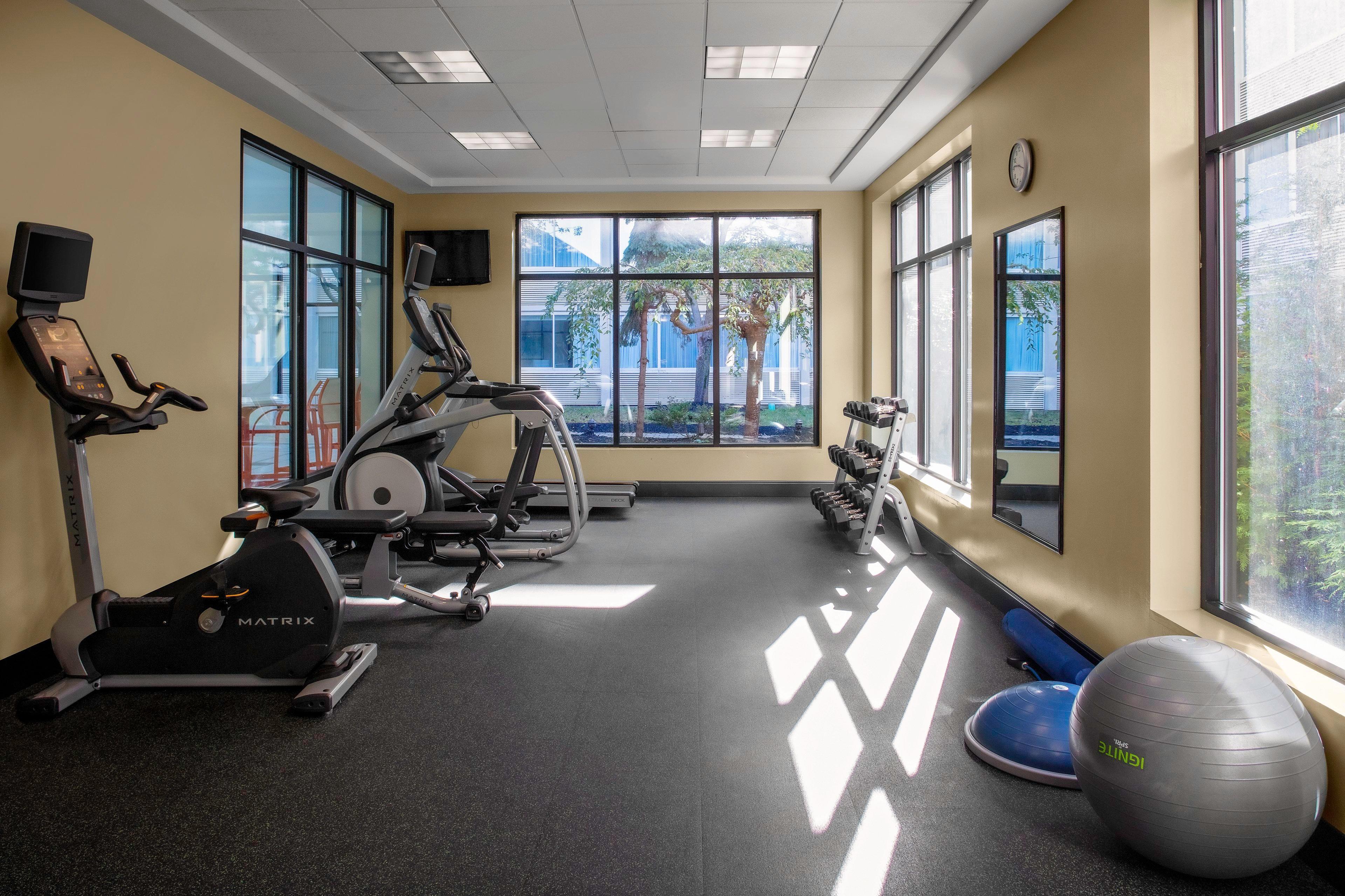 Holiday Inn & Suites Boston Peabody, An Ihg Hotel Ngoại thất bức ảnh