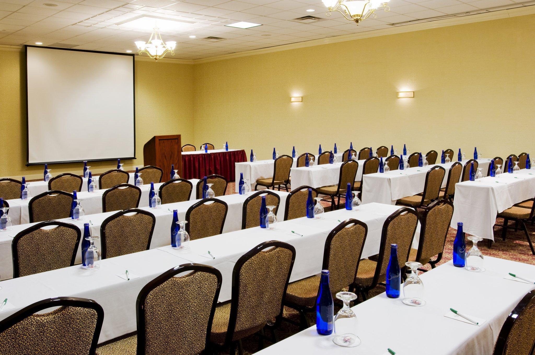 Holiday Inn & Suites Boston Peabody, An Ihg Hotel Ngoại thất bức ảnh